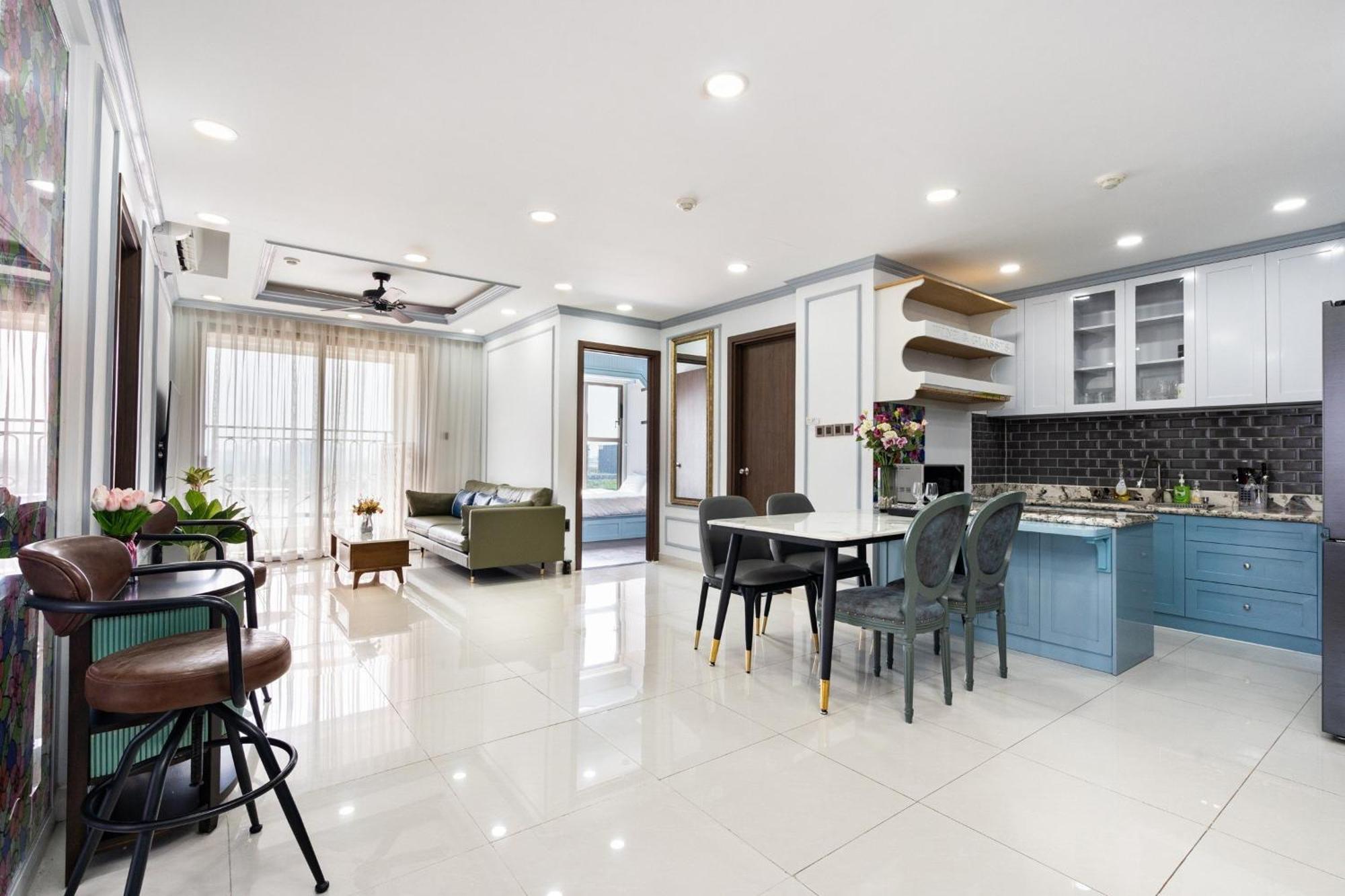 Lyn's Home-river Gate- Pool- Gym-pick Up Apartment Ho Chi Minh City