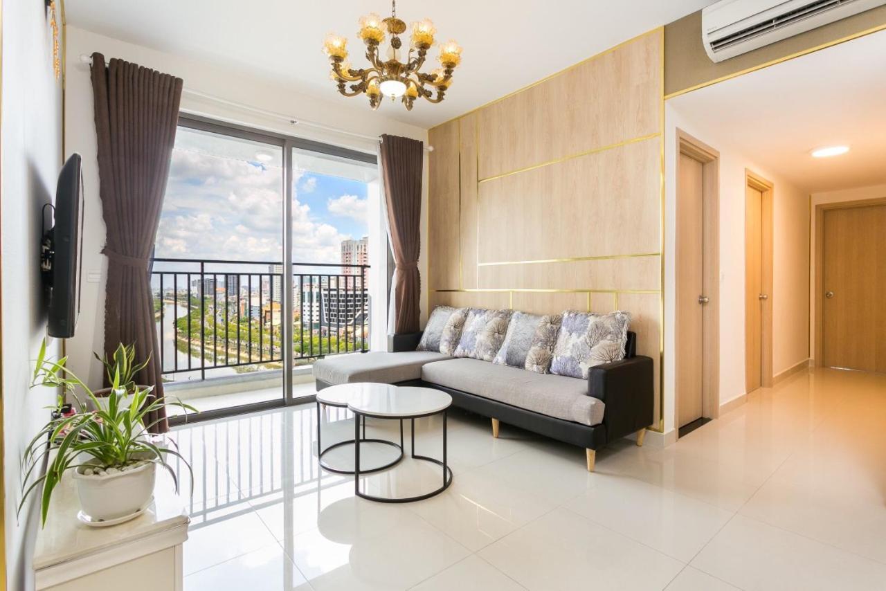 Lyn's Home-river Gate- Pool- Gym-pick Up TP. Hồ Chí Minh